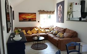 Au Petit Bonheur